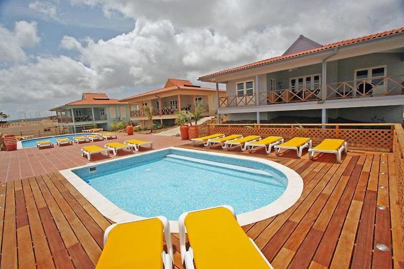 Caribbean Club Bonaireアパートホテル エクステリア 写真
